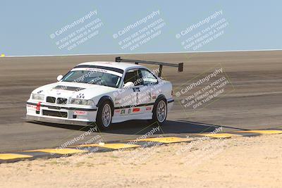 media/Oct-15-2023-Lucky Dog Racing Chuckwalla (Sun) [[f659570f60]]/2nd Stint Bowl/